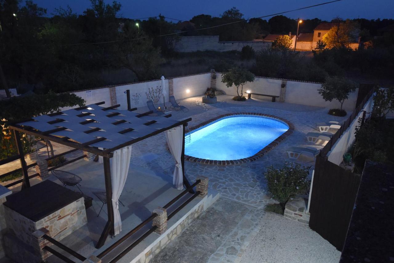 House & Apartment Palaca Donji Zemunik Exterior photo