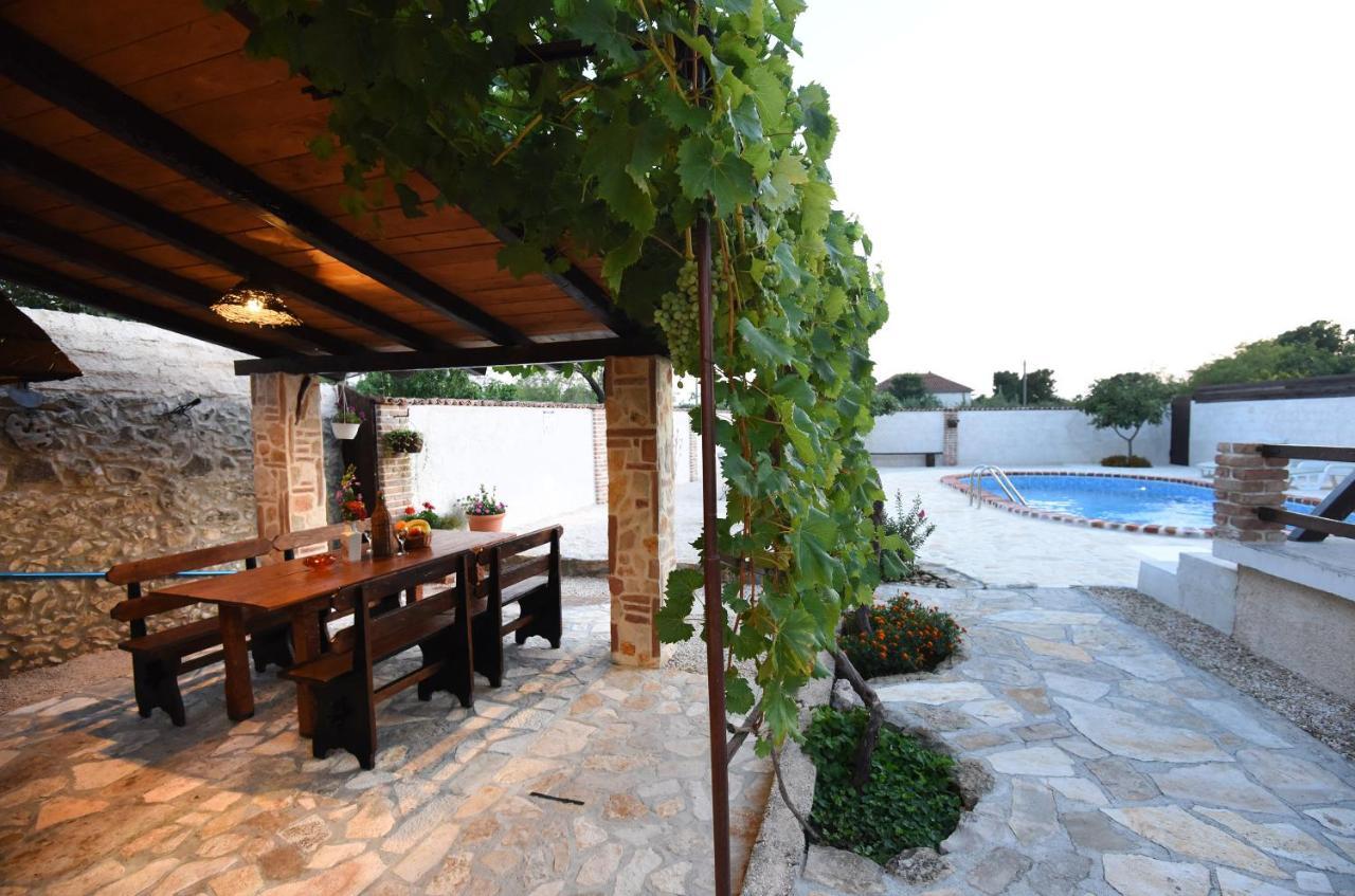 House & Apartment Palaca Donji Zemunik Exterior photo